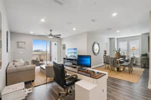 7521 LAUREATE BOULEVARD, ORLANDO, FL 32827 - MLS#MFRO6391661