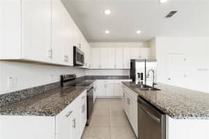 662 FAIRVIEW AVENUE, HAINES CITY, FL 33844 - MLS#MFRO6391766