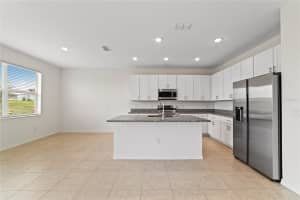 662 FAIRVIEW AVENUE, HAINES CITY, FL 33844 - MLS#MFRO6391766