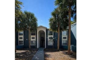 2505 N Alafaya Trl #8, ORLANDO