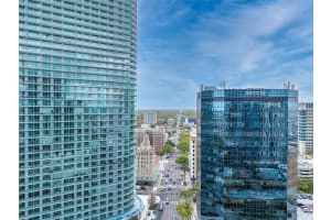 400 CENTRAL AVENUE, ST PETERSBURG, FL 33701 - MLS#MFRO6391965