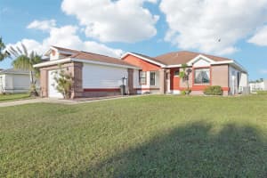 118 PINEWOOD CIRCLE, KISSIMMEE, FL 34743 - MLS#MFRO6391999