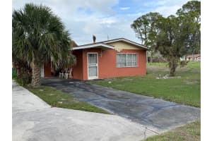 3802 AVENUE N, FORT PIERCE, FL 34947 - MLS#MFRO6392404