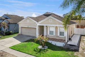 4225 WATERSIDE POINTE CIRCLE, ORLANDO, FL 32829 - MLS#MFRO6392421