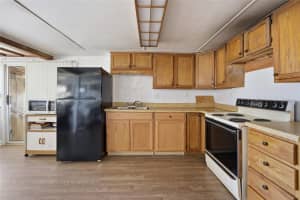 1314 WESTLAND DRIVE, TAVARES, FL 32778 - MLS#MFRO6392551