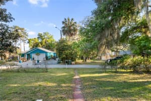 2304 VINE STREET, LEESBURG, FL 34748 - MLS#MFRO6392718