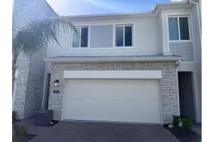 502 Bogey Dr, DAVENPORT