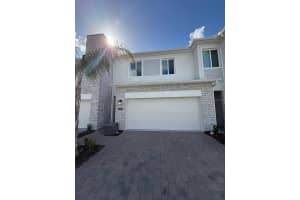 502 BOGEY DRIVE, DAVENPORT, FL 33896 - MLS#MFRO6392785