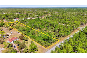 3865 EVERGLADES BOULEVARD, NAPLES, FL 34117 - MLS#MFRO6392833