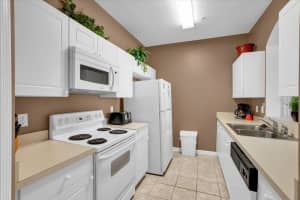 2307 SILVER PALM DRIVE, KISSIMMEE, FL 34747 - MLS#MFRO6392836