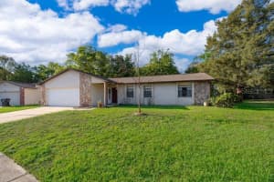 612 RIVERWOODS CIRCLE, ORLANDO, FL 32825 - MLS#MFRO6392840