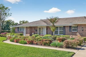 4510 LAKE GEM CIRCLE, ORLANDO, FL 32806 - MLS#MFRO6392900