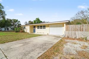2300 LAKE ROAD, FERN PARK, FL 32730 - MLS#MFRO6392956