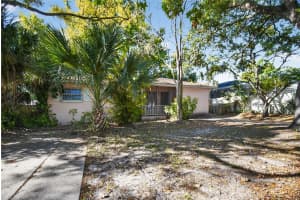 2108 SAINT ISABEL STREET, TAMPA, FL 33607 - MLS#MFRO6393095