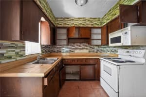 2108 SAINT ISABEL STREET, TAMPA, FL 33607 - MLS#MFRO6393095