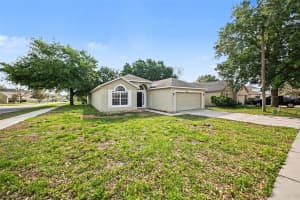 2212 NICOLLETT WAY, LEESBURG, FL 34748 - MLS#MFRO6393096