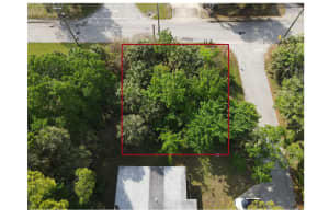 285 LINCOLN AVENUE, ORMOND BEACH, FL 32174 - MLS#MFRO6393578