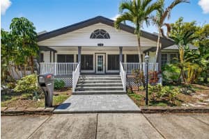 1330 CHERRY STREET, ST PETERSBURG, FL 33701 - MLS#MFRO6393648