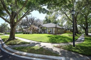 206 WINDING OAKS LANE, OVIEDO, FL 32765 - MLS#MFRO6393681