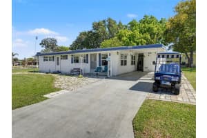 1124 FOREST LANE, TAVARES, FL 32778 - MLS#MFRO6393722