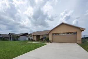 138 Valentino Ct, DAVENPORT