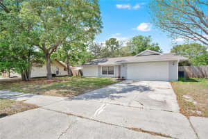 1050 DISHMAN LOOP, OVIEDO, FL 32765 - MLS#MFRO6394133