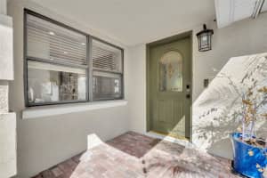 1081 LAKE WELDONA DRIVE, ORLANDO, FL 32806 - MLS#MFRO6394335