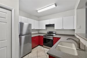 300 SOUTH STREET, ORLANDO, FL 32801 - MLS#MFRO6394367