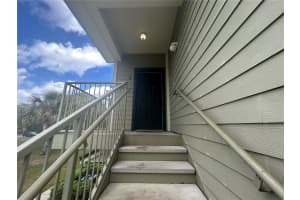 3721 LAKE ORLANDO PARKWAY, ORLANDO, FL 32808 - MLS#MFRO6394416