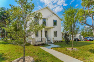 38 S Pollard St, OAKLAND