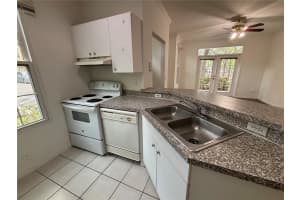 6340 RALEIGH STREET, ORLANDO, FL 32835 - MLS#MFRO6394493