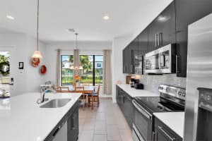 407 VILLA DOMANI WAY, DAVENPORT, FL 33896 - MLS#MFRO6394537