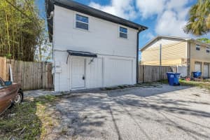 2027 1/2 30TH AVE N #3 bottom unit, ST PETERSBURG, FL 33713 - MLS#MFRO6394564