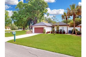 1 ABBEY COURT, HAINES CITY, FL 33844 - MLS#MFRO6394641