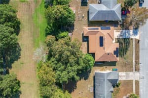 117 RED ROSE CIRCLE, ORLANDO, FL 32835 - MLS#MFRO6394646