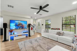 3622 DEVONSWOOD DRIVE, ORLANDO, FL 32806 - MLS#MFRO6394669