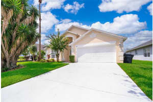 207 LANGHAM DRIVE, DAVENPORT, FL 33897 - MLS#MFRO6394672