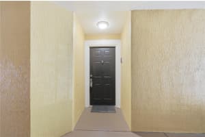 5475 VINELAND ROAD, ORLANDO, FL 32811 - MLS#MFRO6394678