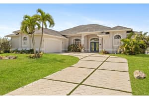 8090 ARLEWOOD CIRCLE, PORT CHARLOTTE, FL 33981 - MLS#MFRO6394771