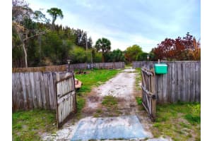 6430 86TH LANE, VERO BEACH, FL 32967 - MLS#MFRO6395049