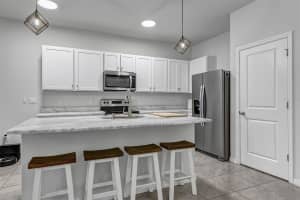 4015 BLUE BANKS LANE, BRADENTON, FL 34208 - MLS#MFRO6395074