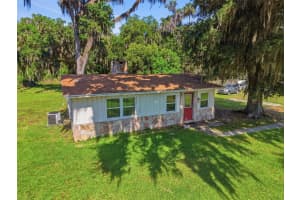 530 STONE ISLAND ROAD, DELTONA, FL 32725 - MLS#MFRO6395132
