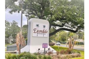 17 ESCONDIDO CIRCLE, ALTAMONTE SPRINGS, FL 32701 - MLS#MFRO6395187