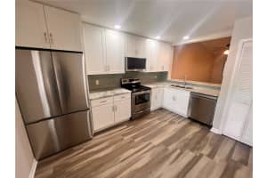 17 ESCONDIDO CIRCLE, ALTAMONTE SPRINGS, FL 32701 - MLS#MFRO6395187