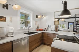 5 JAMES AVENUE, ORLANDO, FL 32801 - MLS#MFRO6395190