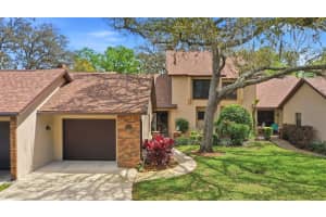 121 Golf Club Dr, LONGWOOD