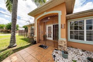 831 ALBI COURT, KISSIMMEE, FL 34759 - MLS#MFRO6395341