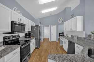 116 FLEMING LANE, DAVENPORT, FL 33837 - MLS#MFRO6395393