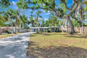 2510 51ST AVENUE TERRACE, BRADENTON, FL 34207 - MLS#MFRO6395453