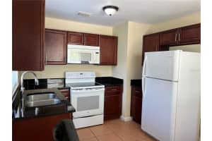 300 ORANGE AVENUE, LONGWOOD, FL 32750 - MLS#MFRO6395602